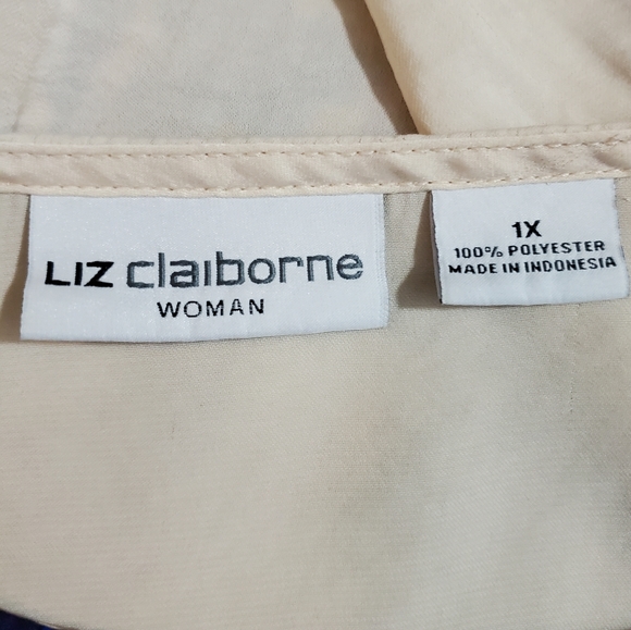Liz Claiborne Graphic Dolman Top - Picture 7 of 8